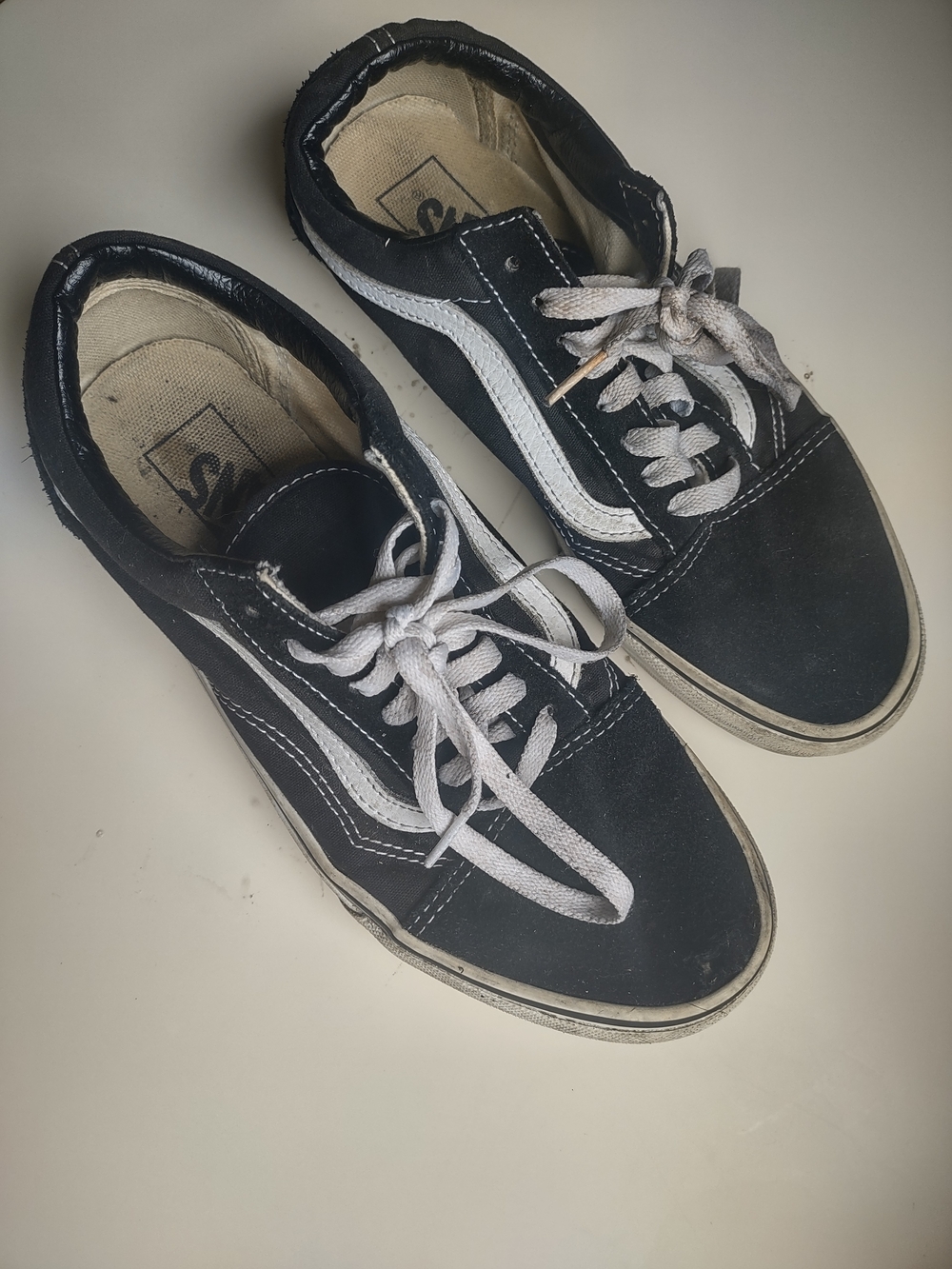 Vans Old Skool Black & White Skate Shoes Women's 8